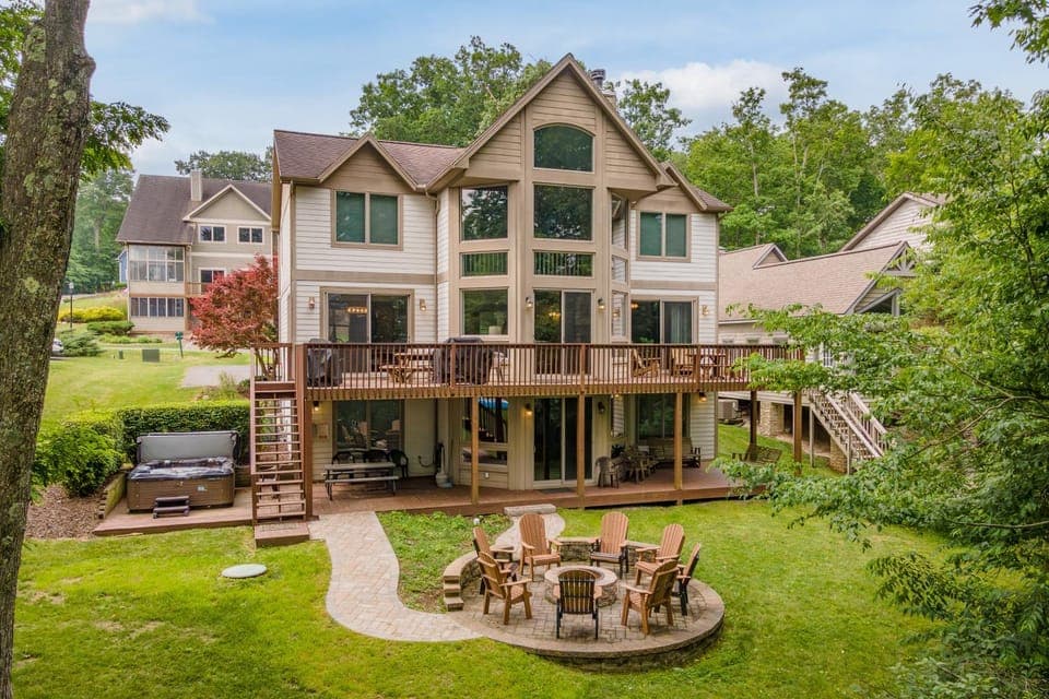 Scenic Serenity by Railey Vacations House in Deep Creek Lake