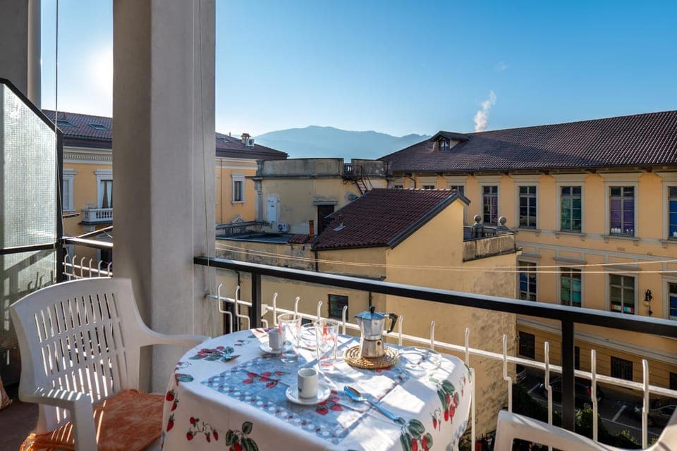 Property building, Balcony/Terrace