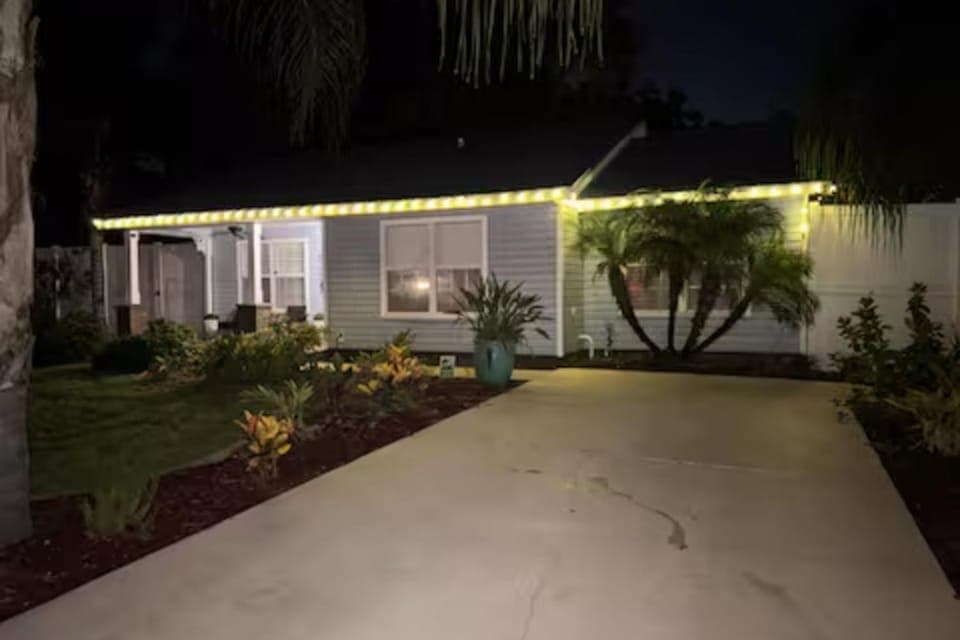 Property building, Night