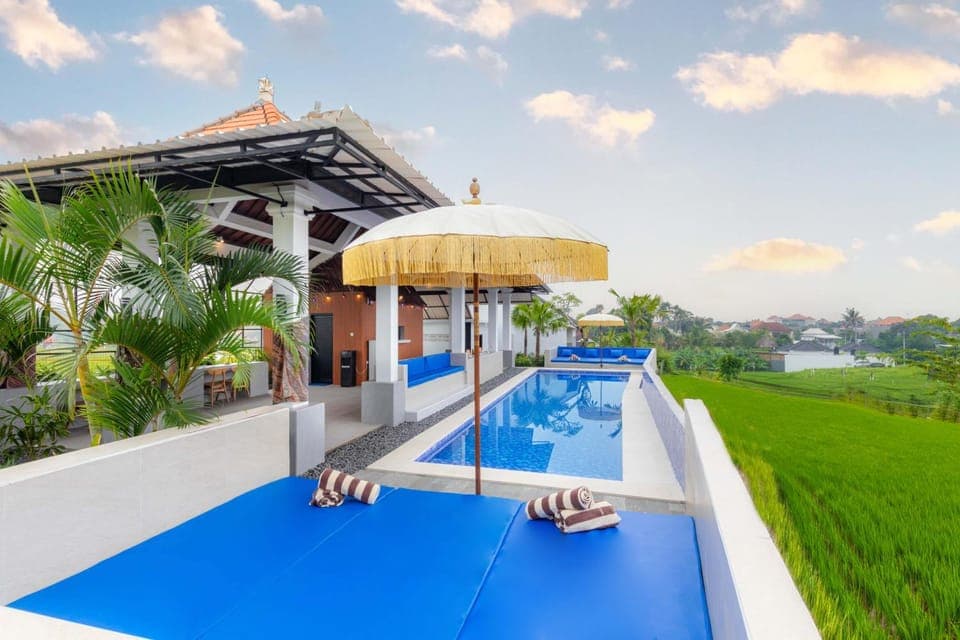 Pool view, Swimming pool, Swimming pool