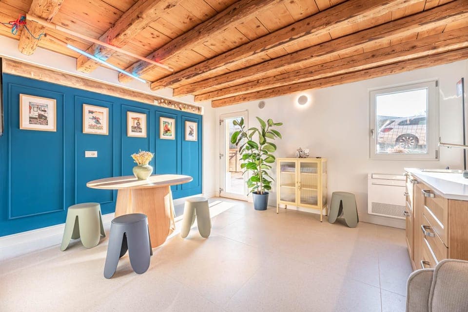 Communal lounge/ TV room, Living room, Dining area