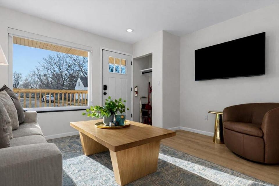 1BR 1Bath Eastpointe Apartments with Pet-Friendly Apartment in Eastpointe