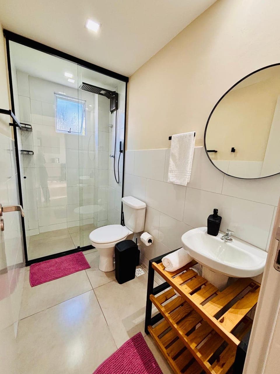 Bathroom, towels
