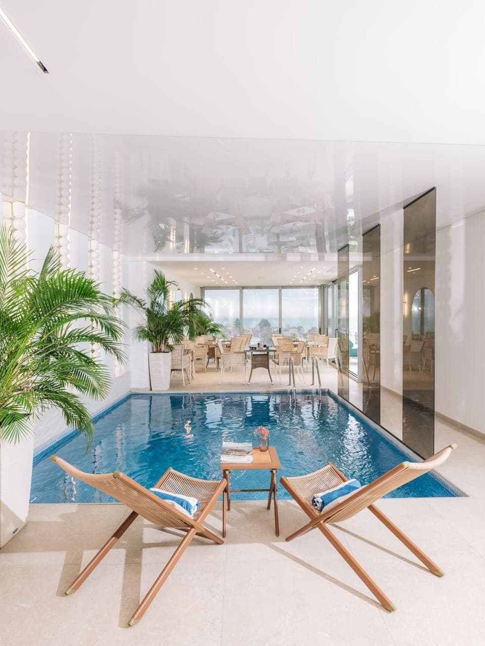 Pool view, Swimming pool, sunbed