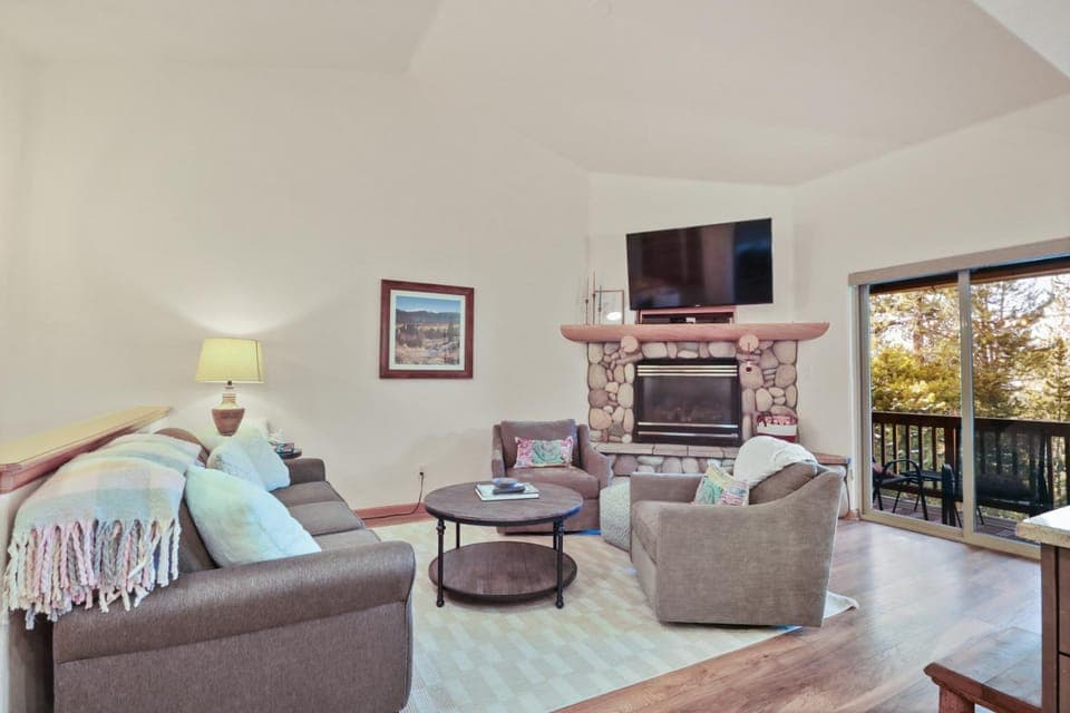 97 Lookout Ridge townhouse House in Dillon