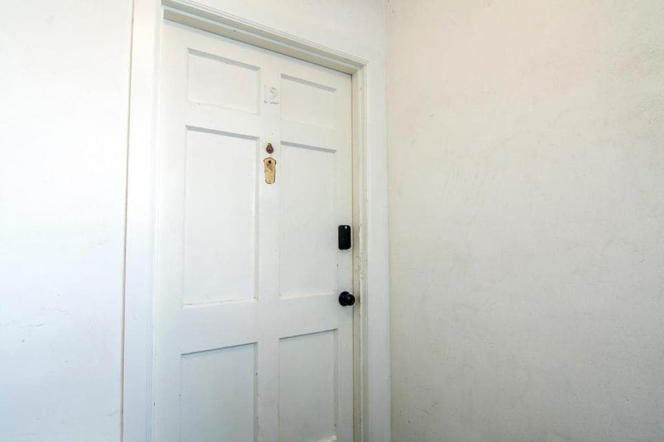 Comfortable 2Bedroom apartment close to Beverly Hills Apartment in Beverly Hills