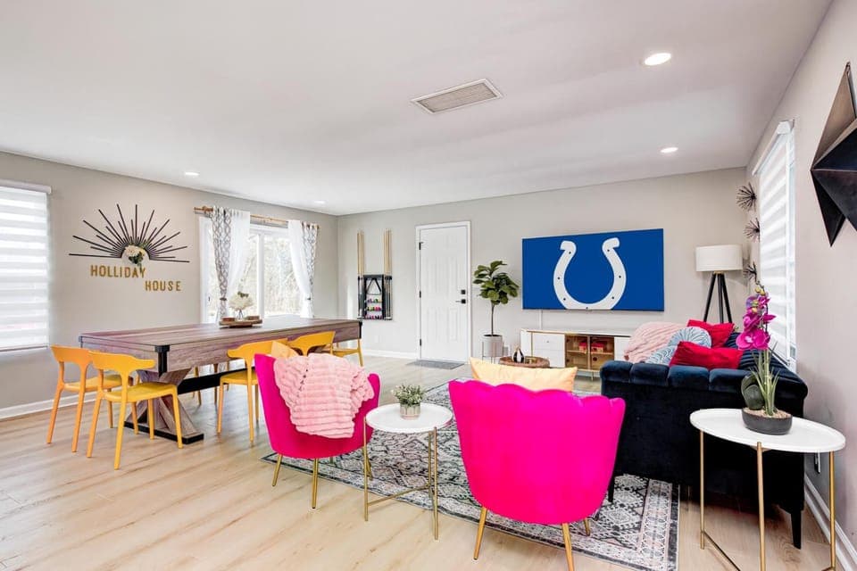 Communal lounge/ TV room, TV and multimedia, Living room, Evening entertainment