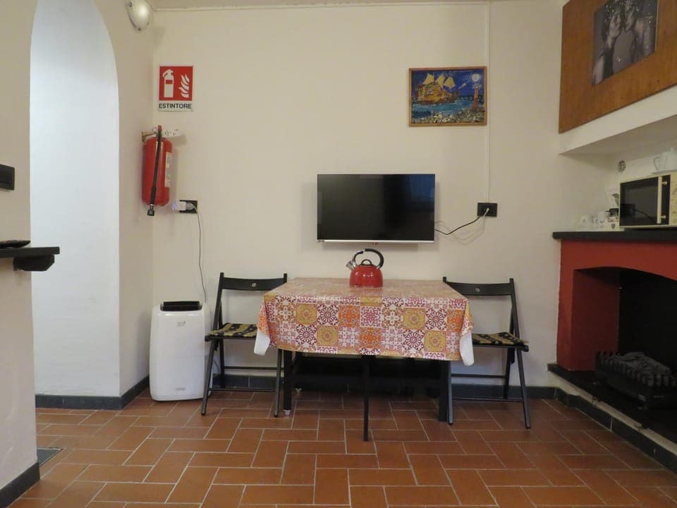 TV and multimedia, Dining area