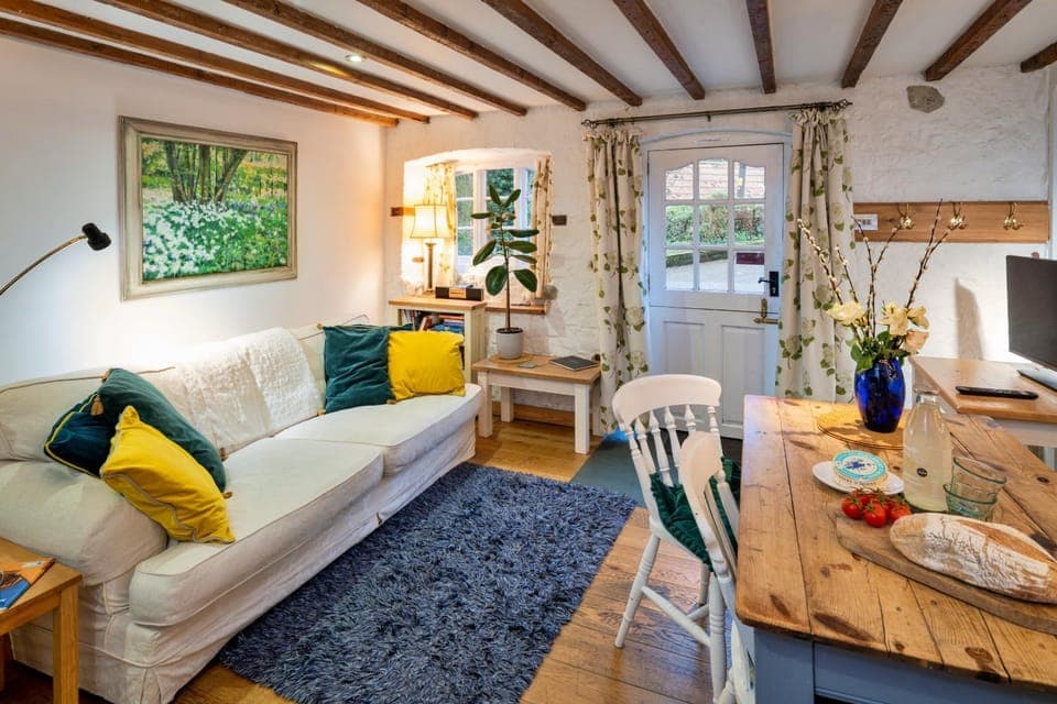 Communal lounge/ TV room, Living room