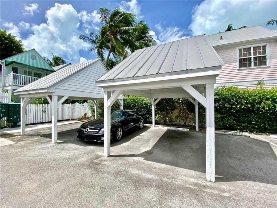 DANCING PALMS House in Key West
