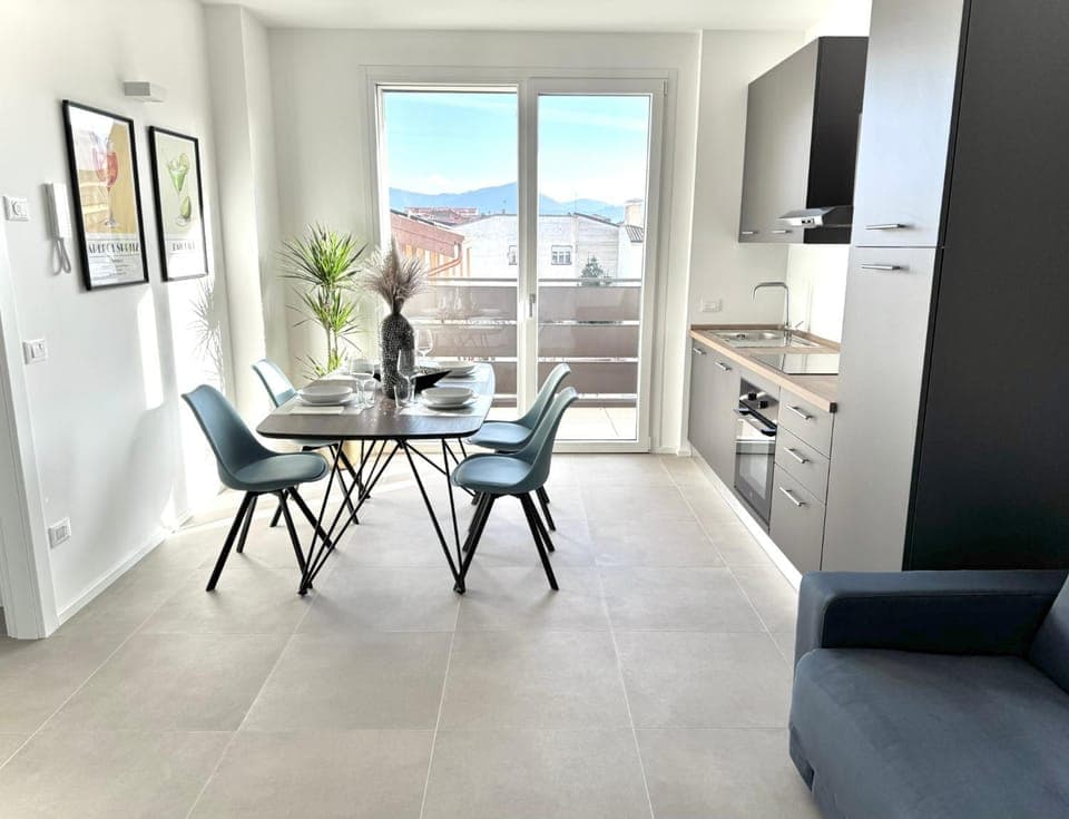 Kitchen or kitchenette, Living room, kitchen