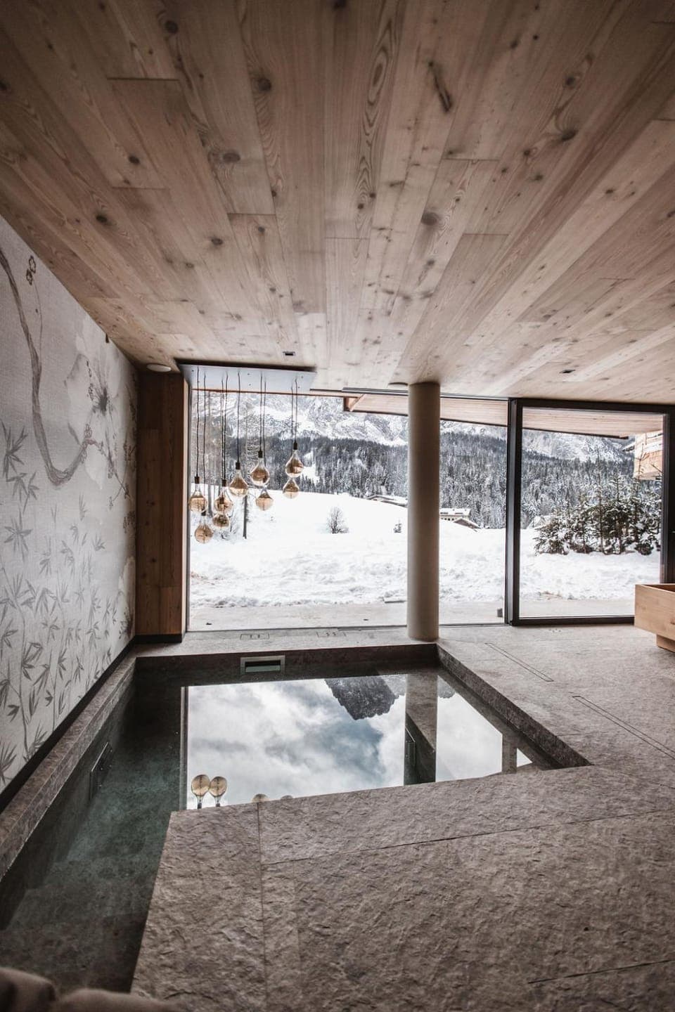 Hot Tub, Swimming pool