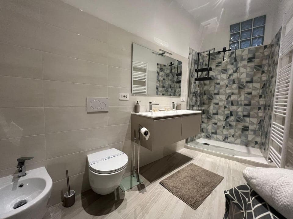 Bathroom, Living room