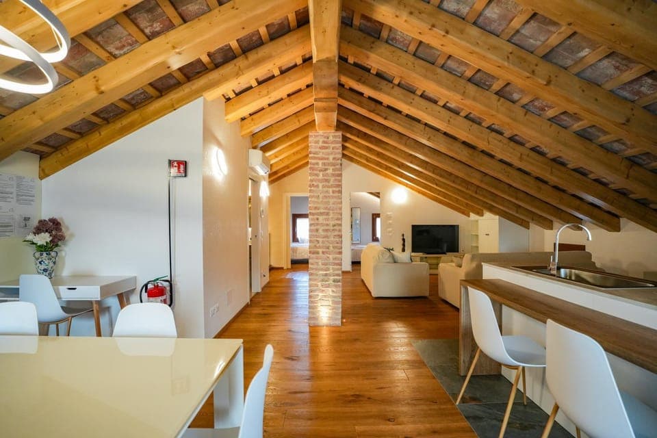 Kitchen or kitchenette, Living room, Seating area