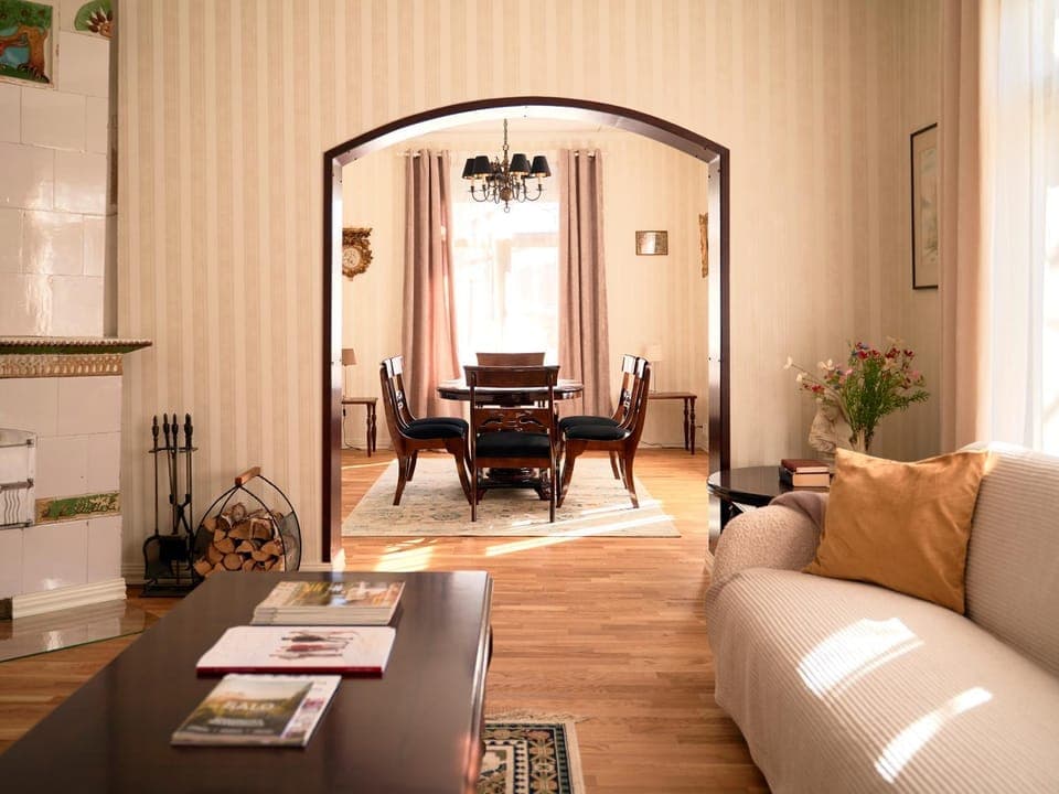 Living room, Seating area, fireplace
