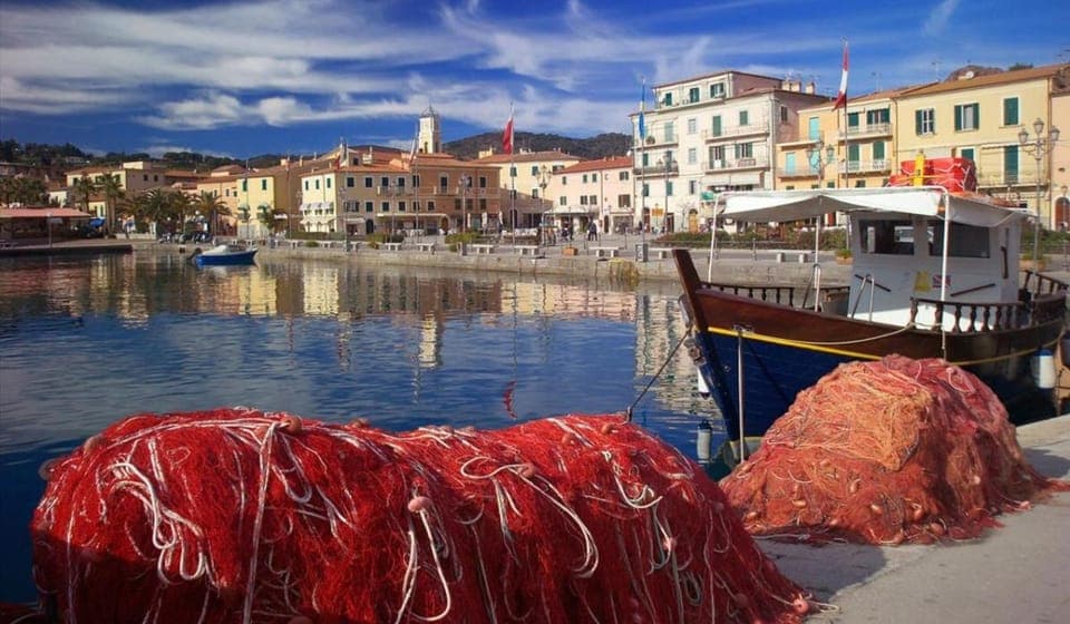 Nearby landmark, Activities, City view, Sea view