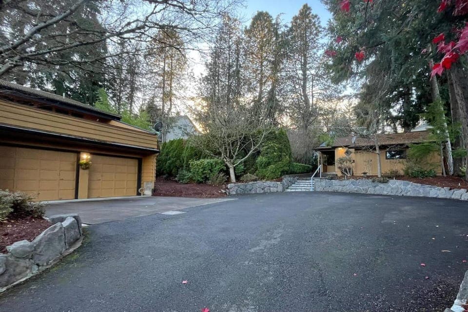 Property building, Day, Natural landscape