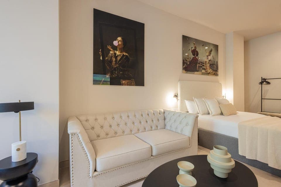 Bed, Living room, Bedroom