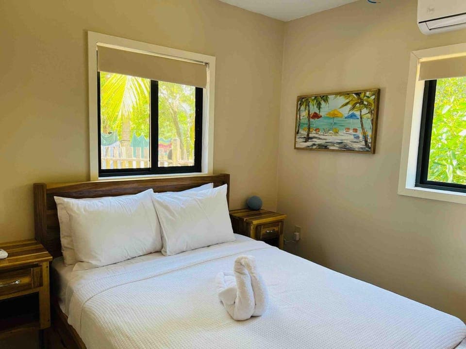 Bedroom, air conditioner