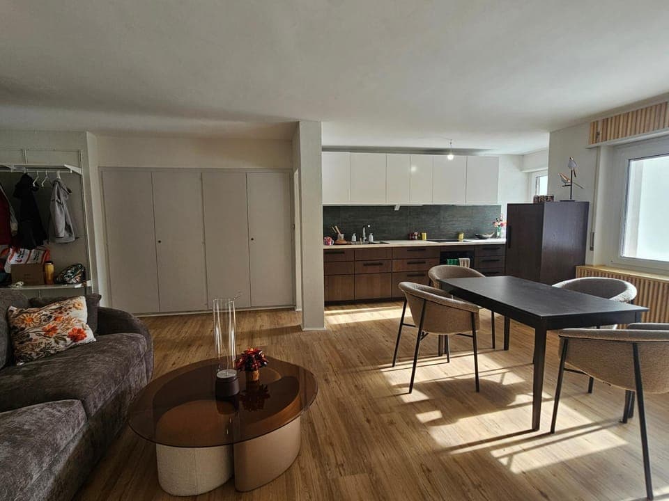 Kitchen or kitchenette, Living room, Seating area