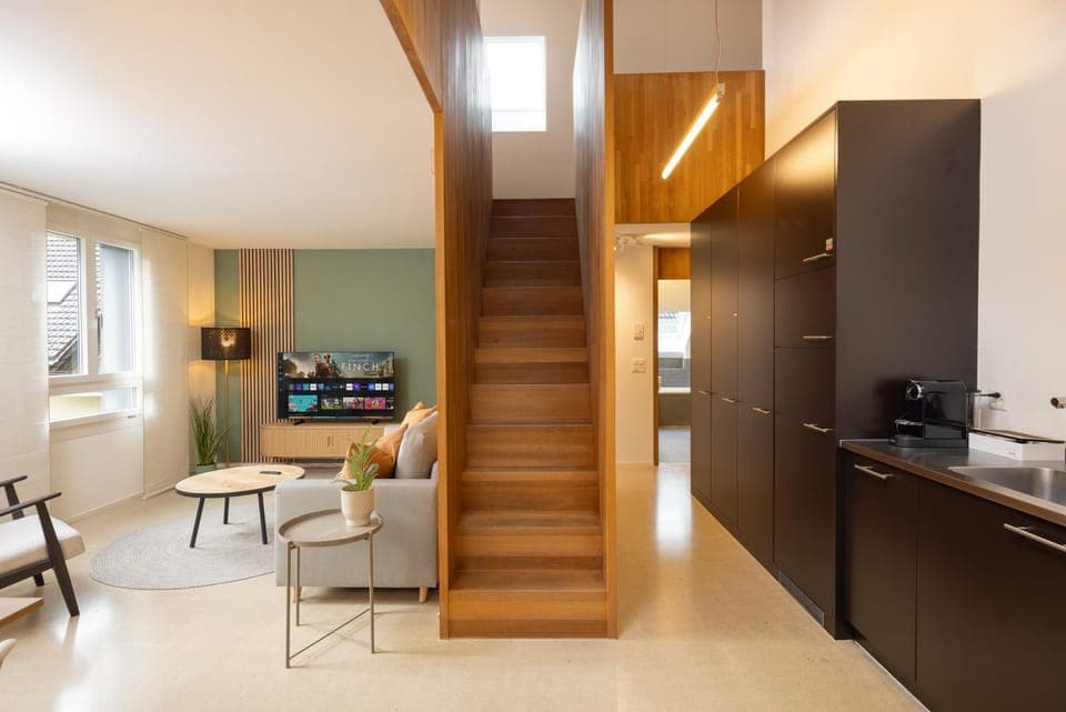 TV and multimedia, Coffee/tea facilities, Kitchen or kitchenette, Living room, Photo of the whole room, Decorative detail, Seating area, Dining area, Bedroom, washing machine