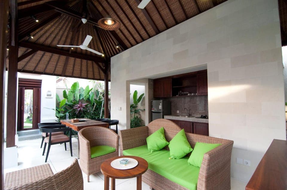 Balcony/Terrace, Kitchen or kitchenette, Living room, Fitness centre/facilities, Dining area