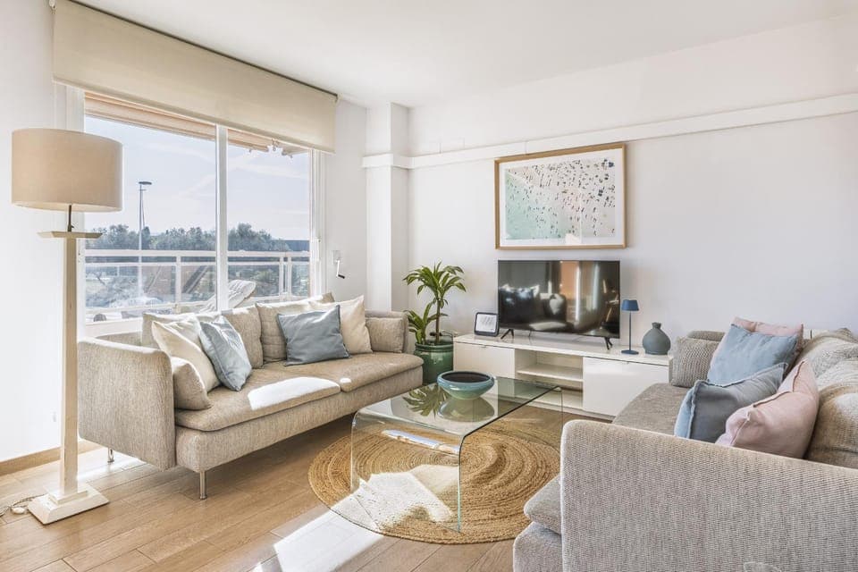 Communal lounge/ TV room, Living room