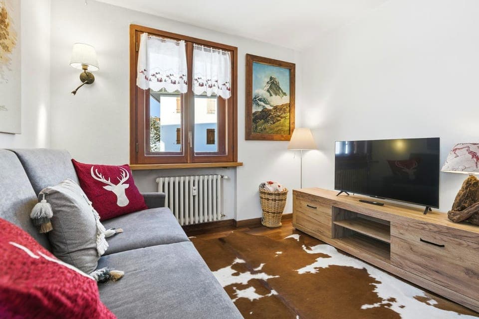 TV and multimedia, Living room, Seating area