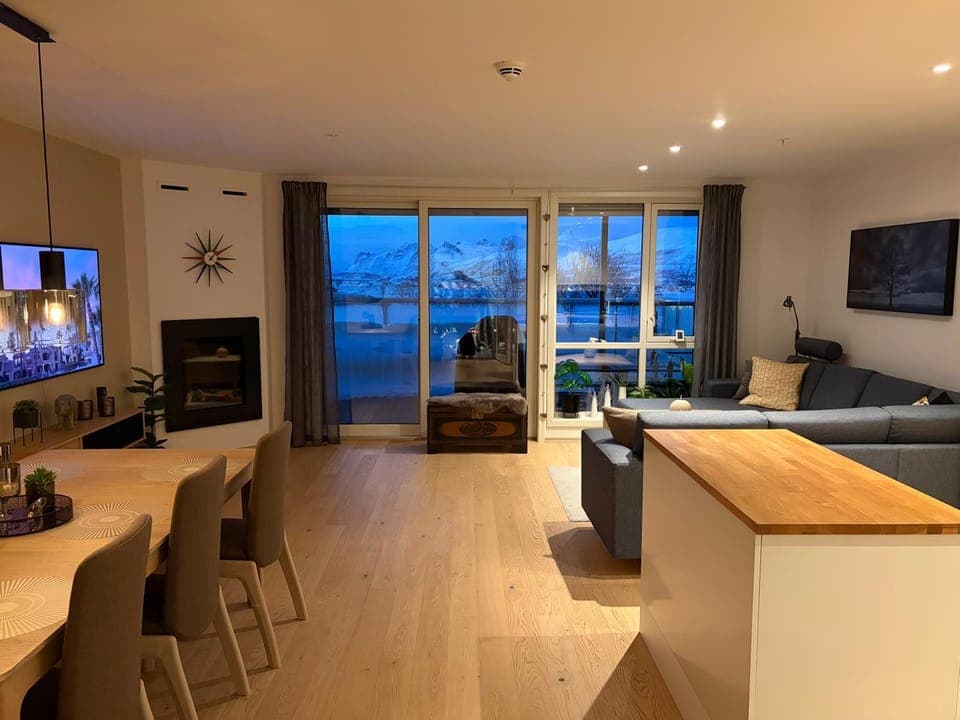 Hot Spring Bath, TV and multimedia, Balcony/Terrace, Kitchen or kitchenette, Living room, Seating area, Dining area, Mountain view, Sea view, dishwasher, furniture, heating, internet, kitchen