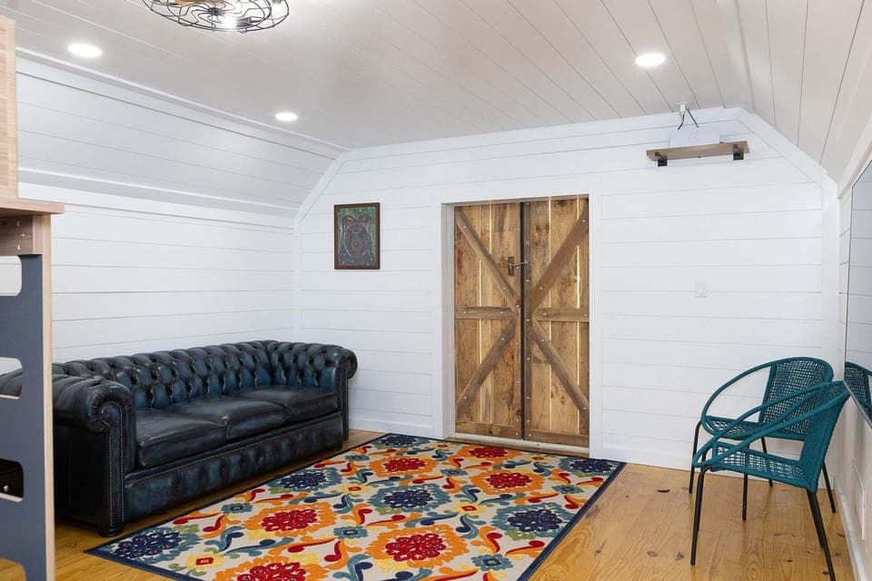Riverfront Barndominium Incredible Outdoor Space House in Townsend