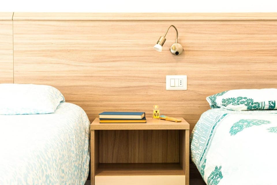 Bedroom, heating, wardrobe, air conditioner