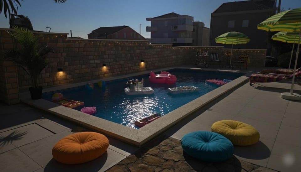 Swimming pool