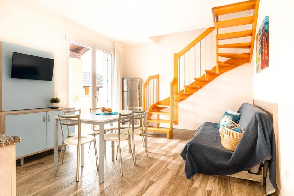 TV and multimedia, Living room, heating, air conditioner