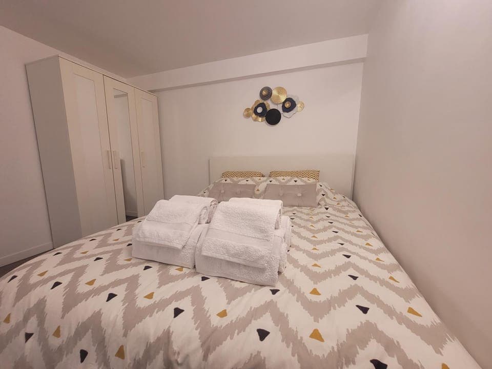 Bed, Photo of the whole room, Bedroom, towels, wardrobe