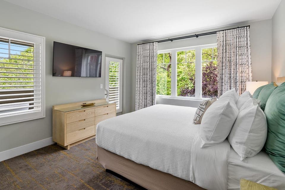 TV and multimedia, Bedroom