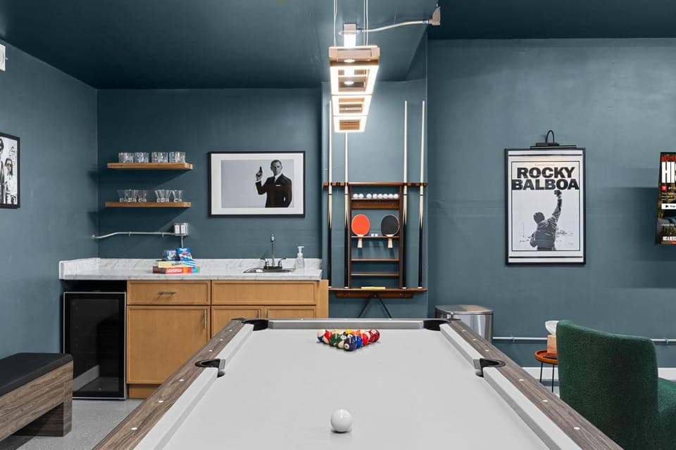Mountain Views, Hot-tub, Mini-golf, Sauna, Games! House in Monument