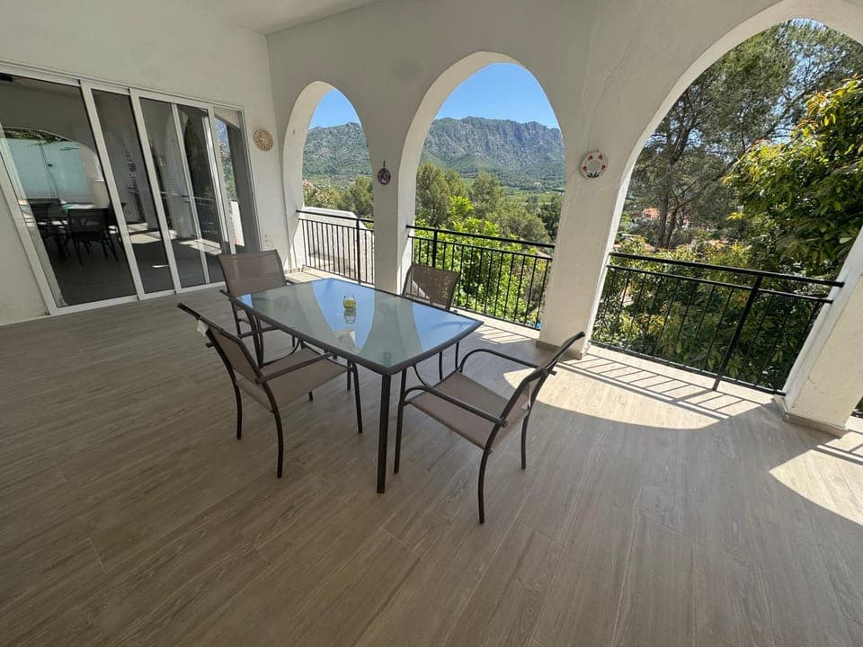 Chalet Piscina Privada Villa in Ribera Baixa