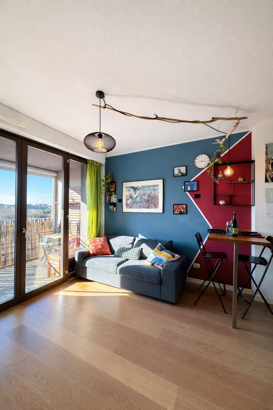 Living room, Photo of the whole room, Seating area