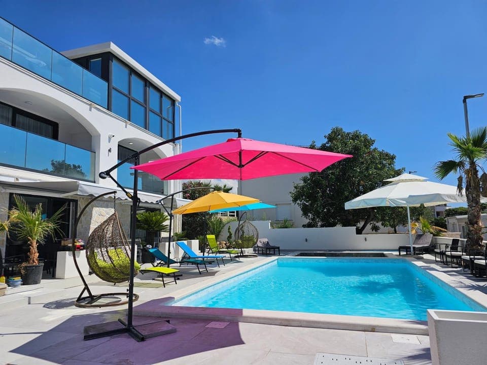 Property building, Swimming pool