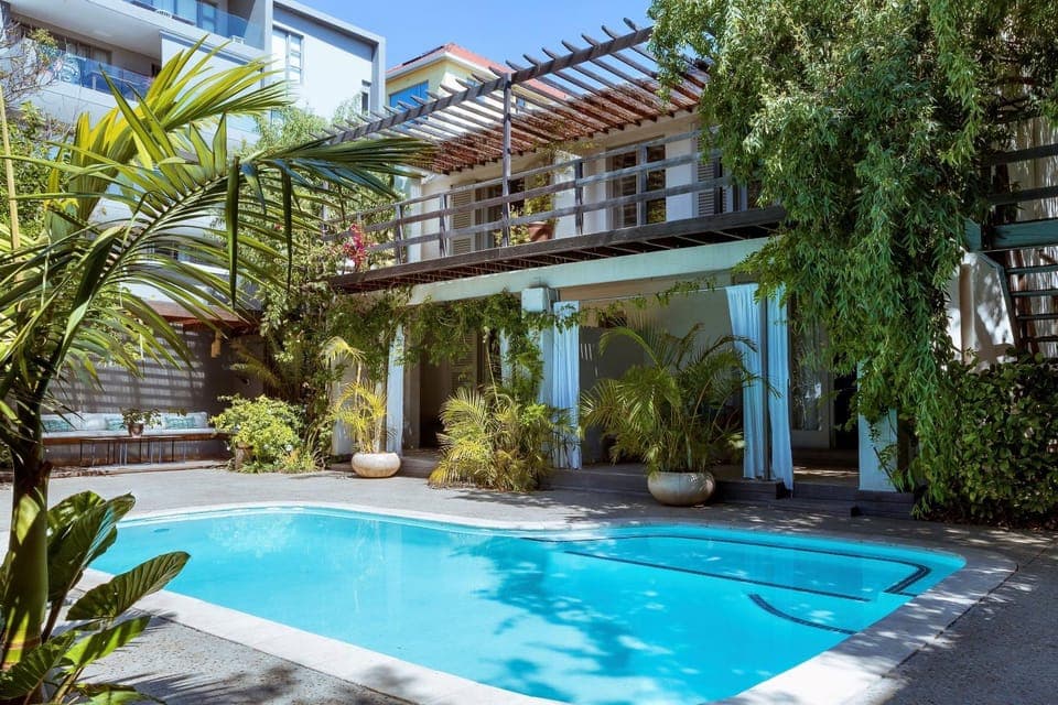 Property building, Patio, Spring, Day, Garden, Garden view, Pool view, Swimming pool, sunbed