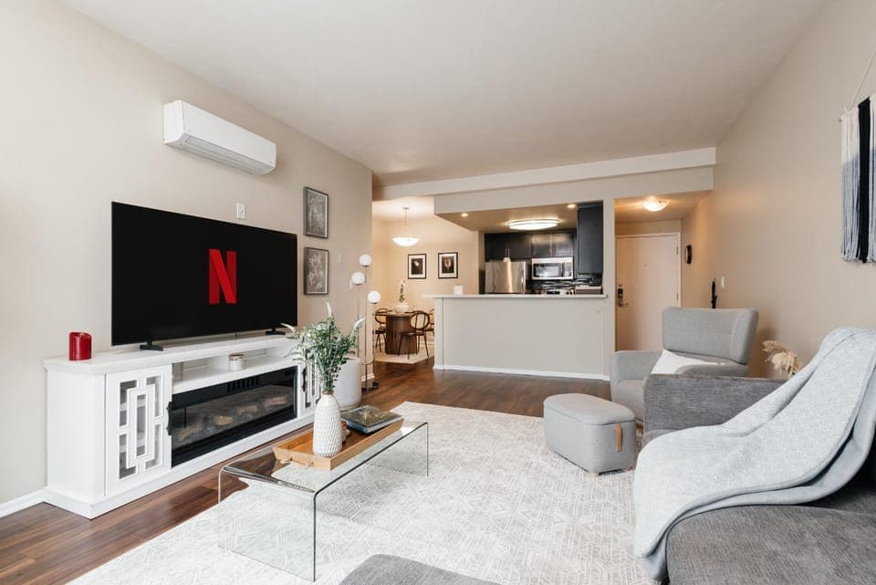 TV and multimedia, Living room, air conditioner