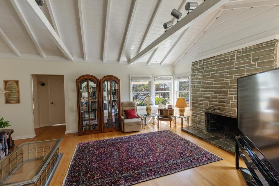 The Rochester house Villa in Westwood