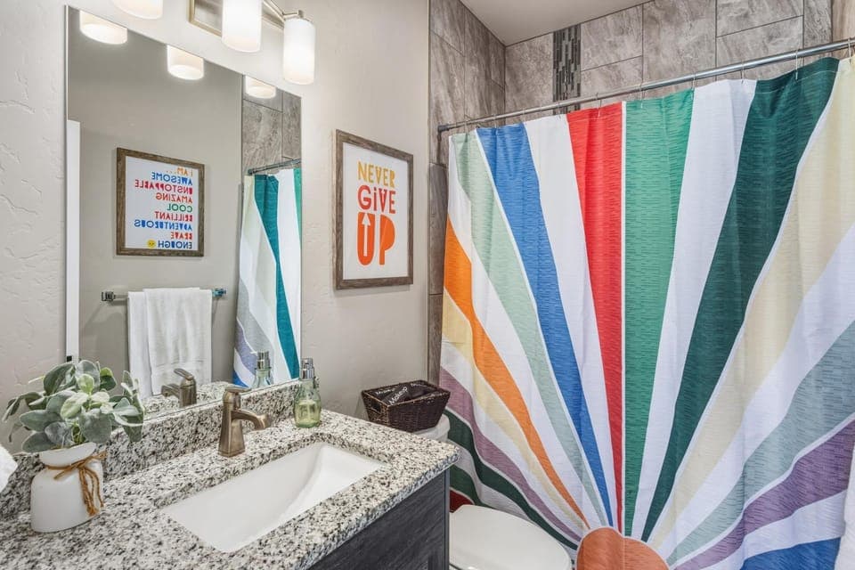 Bathroom, towels