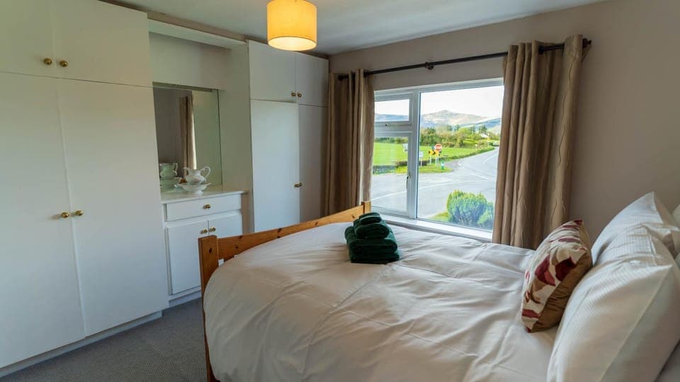 Greenway Riverside House - Cahersiveen House in County Kerry