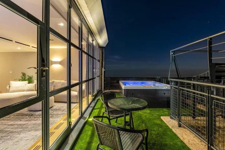 Patio, Night, Hot Tub, View (from property/room), Balcony/Terrace, sunbed