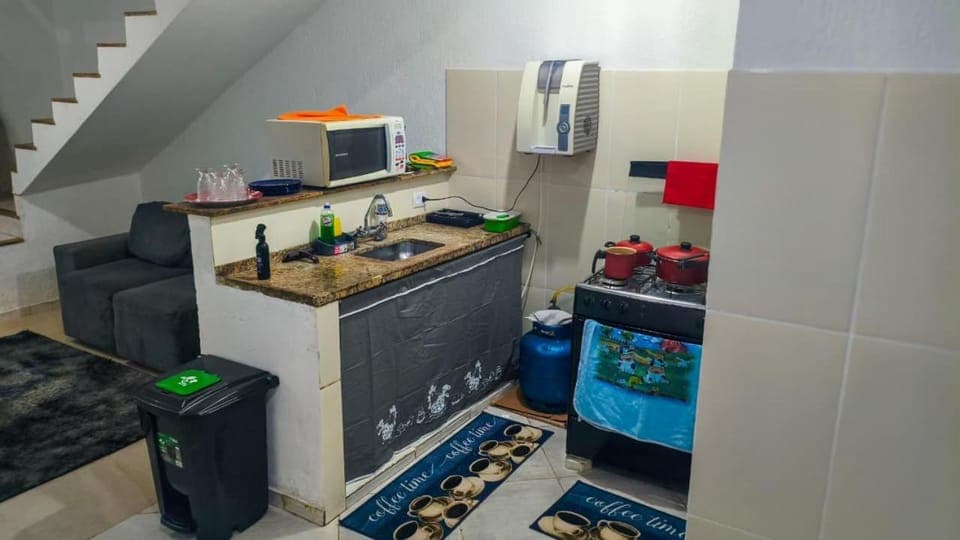 Kitchen or kitchenette, Kitchen or kitchenette, minibar