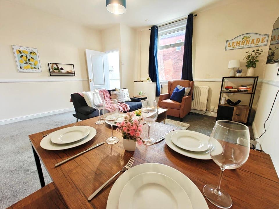 Living room, Dining area