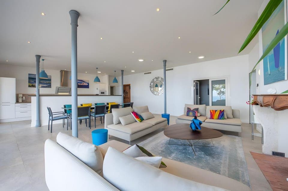 Property building, Living room