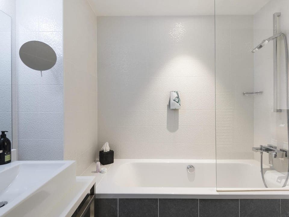 Shower, Bathroom, Bedroom, Bath