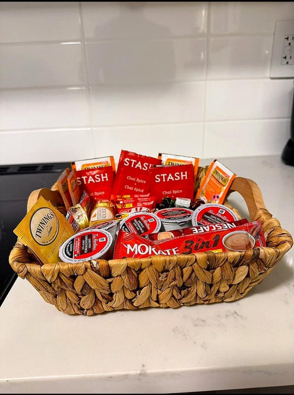 Coffee/tea facilities, Food and drinks